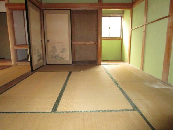 1980s wood house in Oita