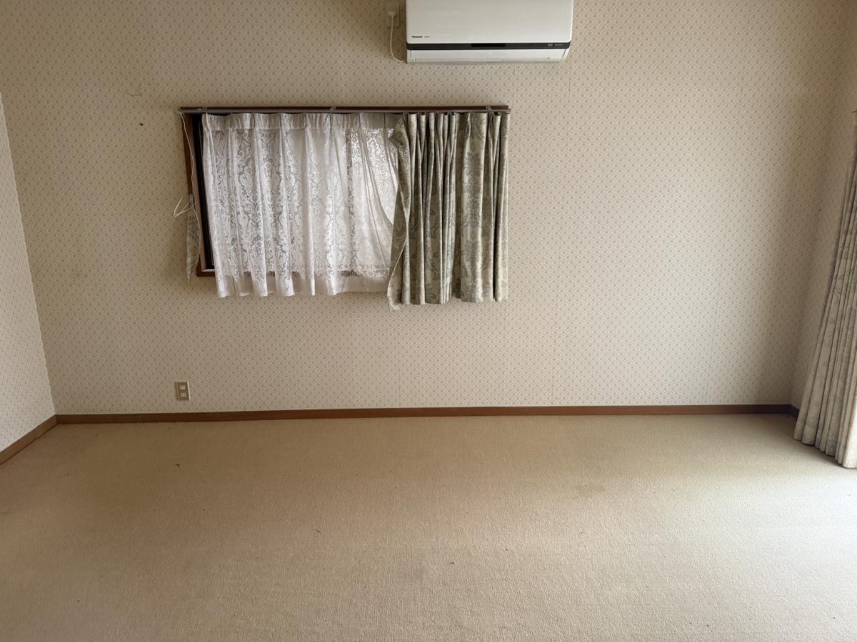 1970s wood house near the coast in Miyazu, Kyoto