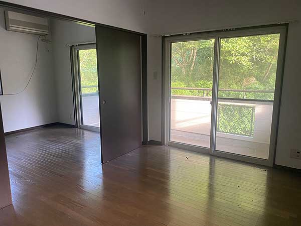 1990s wood house on a large plot in Iwate