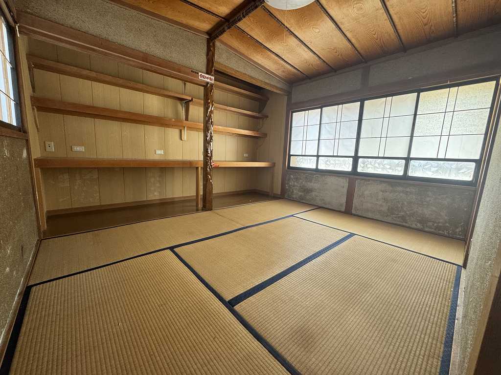 1960s wood house, 11-min walk to station, Nagano
