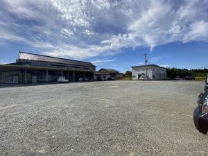 1980s wood house on a large plot in Niigata