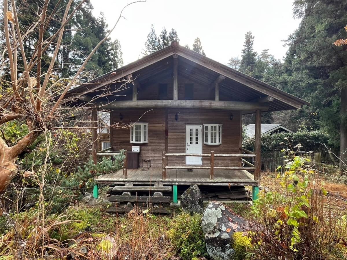 1990s wood house in Hiroshima