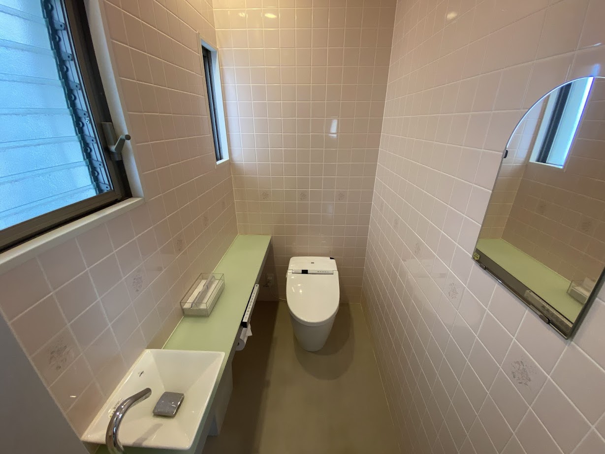 2000s concrete house, 8-min walk to station, Toyama