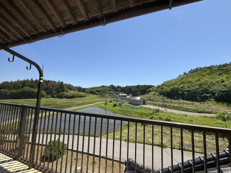 1980s wood house on a large plot in Iwate