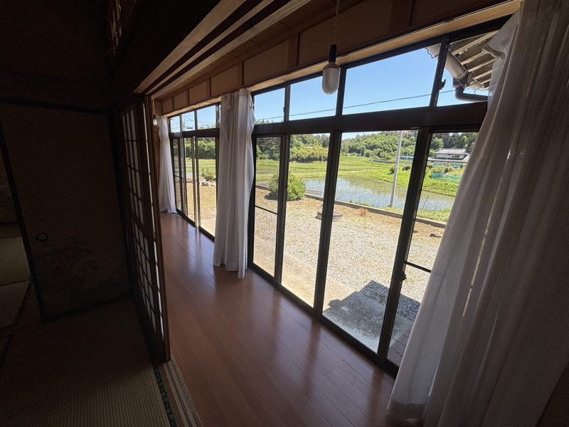 1980s wood house on a large plot in Iwate