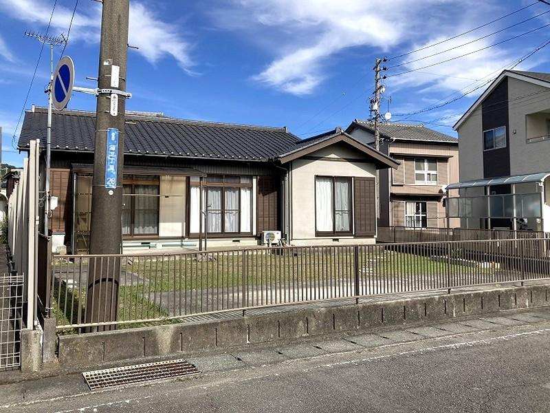 1990s wood house, 14-min walk to station, Shizuoka
