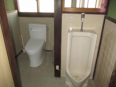 Excellent condition traditional-style home near supermarket, daycare, and schools!