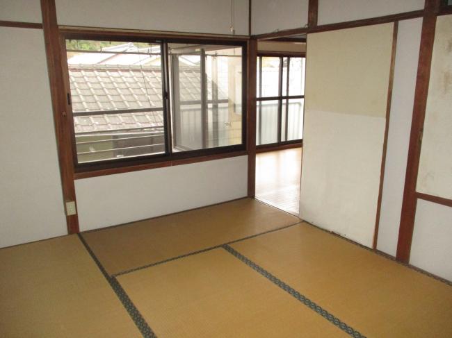 1960s wood house, 15-min walk to station, Okayama