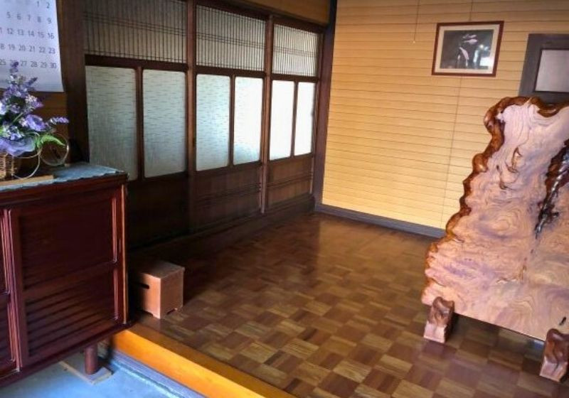House with storehouses in Shiga