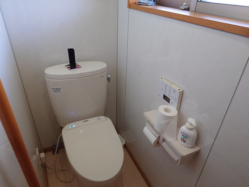 1950s wood house, 7-min walk to station, Tottori