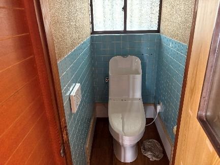 1980s wood house near the coast in Kinko, Kagoshima