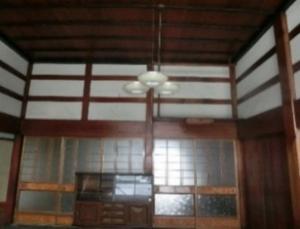 Wood house on a large plot in Niigata