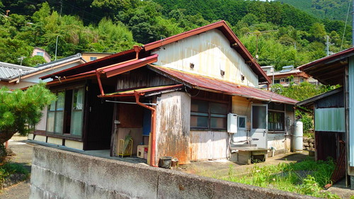 1960s wood house, 10-min walk to station, Shizuoka
