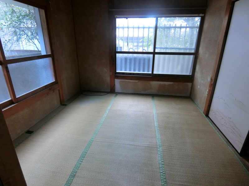 1960s wood house in Aki