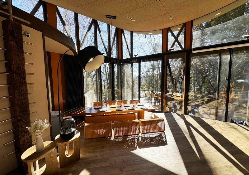 1990s concrete house on a large plot in Yamanakako, Yamanashi