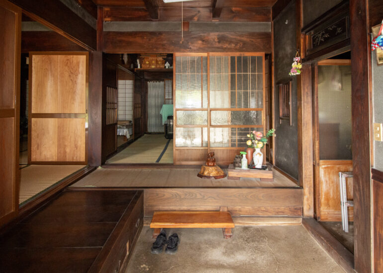 Wood house in Matsusaka Kahada