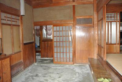 1960s wood house, 17-min walk to station, Hyogo