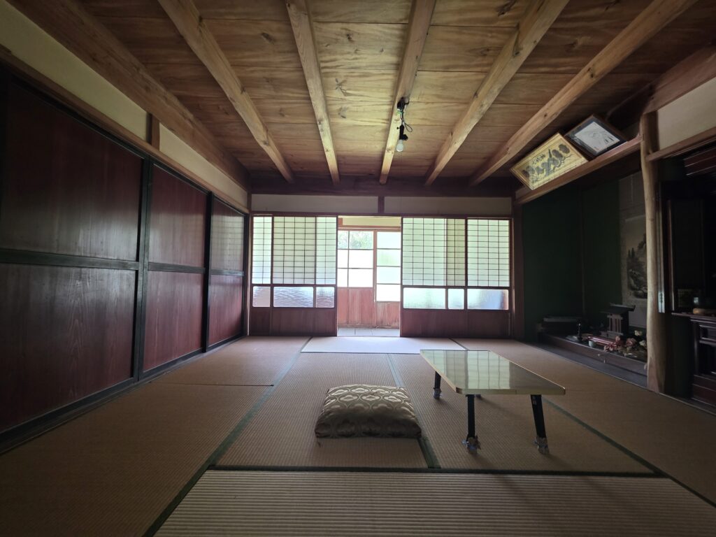 1960s wood house near the coast in Tango, Kyotango