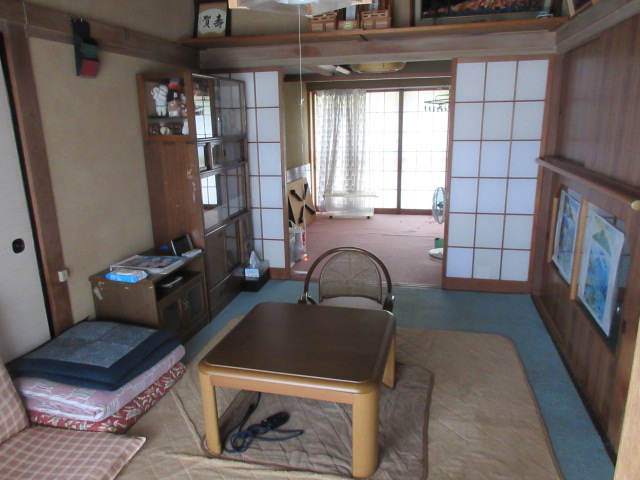 1970s wood house, 20-min walk to station, Nagano