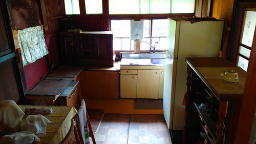 1960s wood house, 10-min walk to station, Shizuoka
