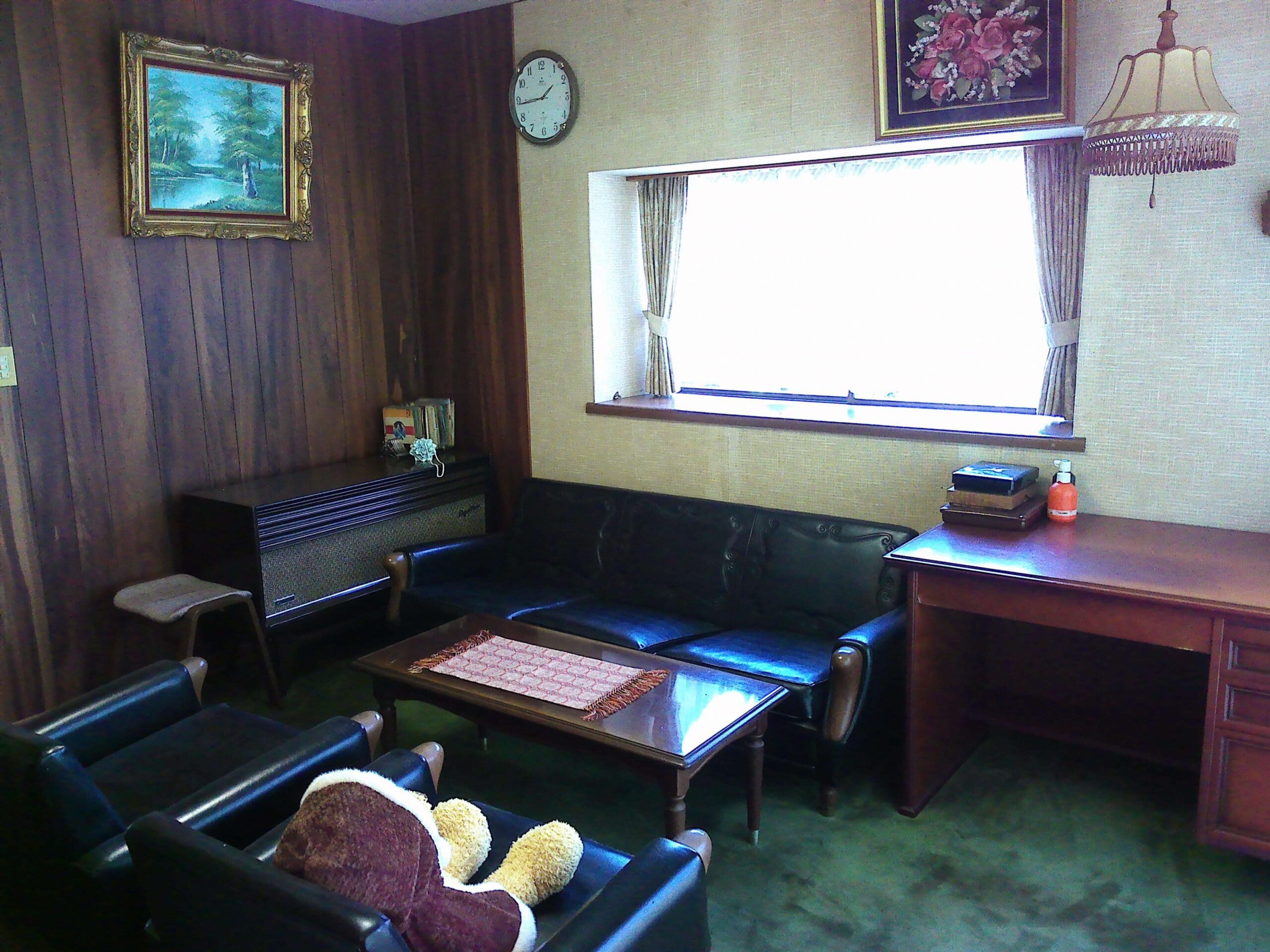 1970s wood house on a large plot in Okayama