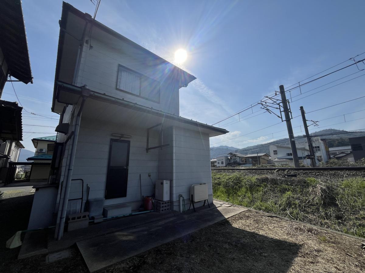 1990s wood house, 14-min walk to station, Kyoto