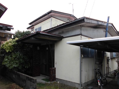 1970s wood house, 12-min walk to station, Akita