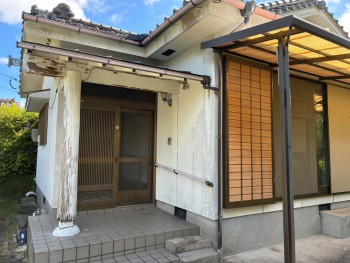 1990s house in Kaseda, Minamisatsuma