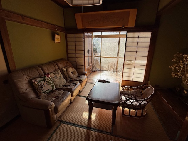 1950s wood house, 16-min walk to station, Nagano