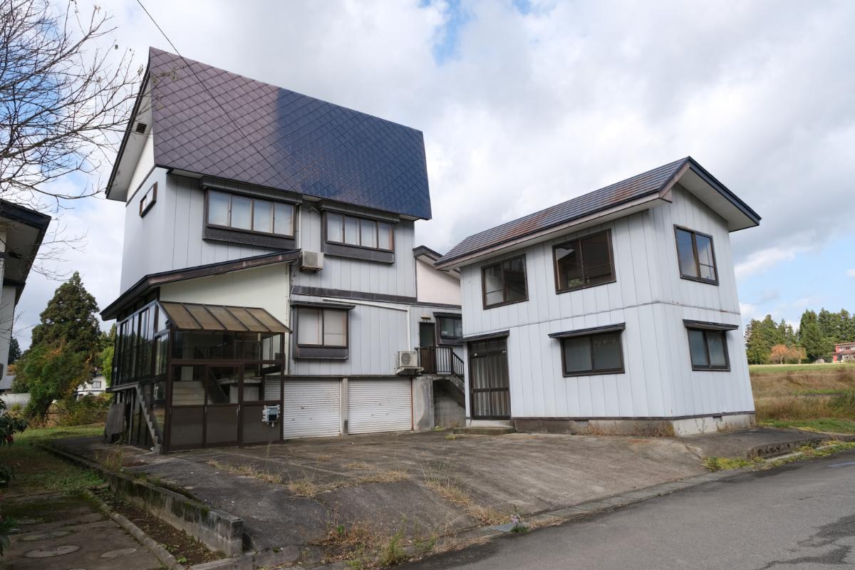 Wood house, 4-min walk to station, Yamagata