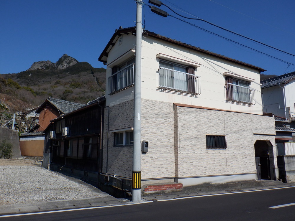 1970s wood house in Kagawa