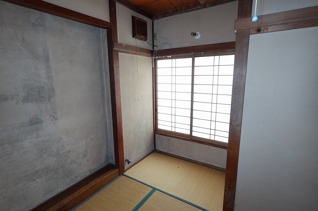1960s wood house, 4-min walk to station, Nagano