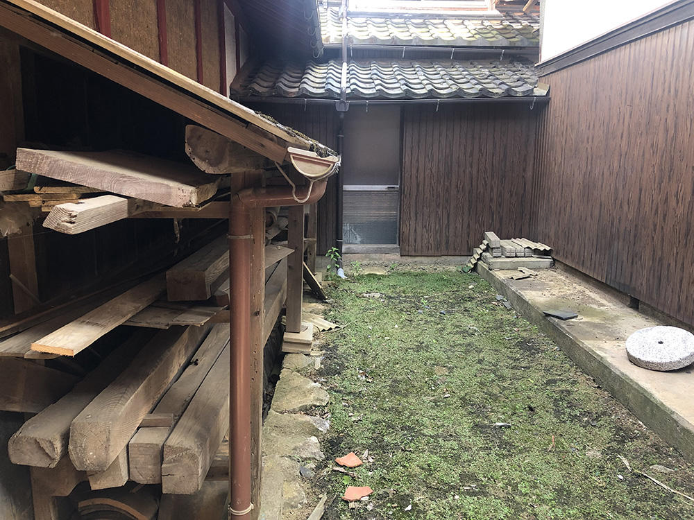 Wood house in Shiga