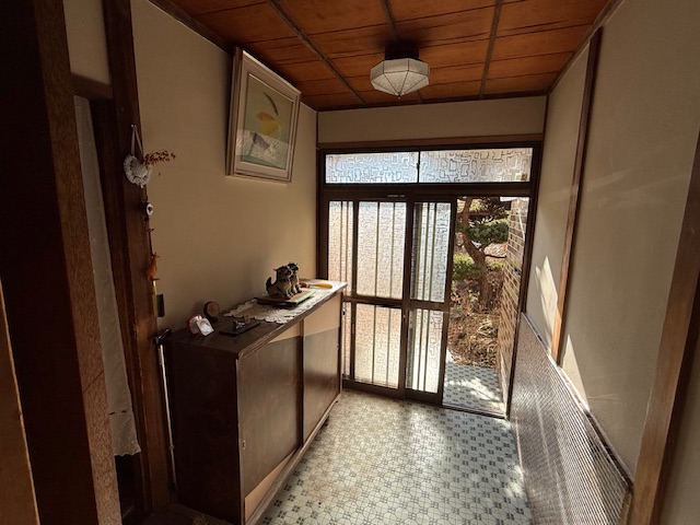 1950s wood house, 16-min walk to station, Nagano