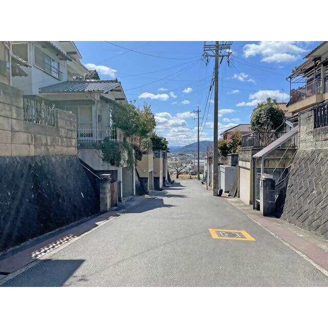1970s wood house, 5-min walk to station, Mie