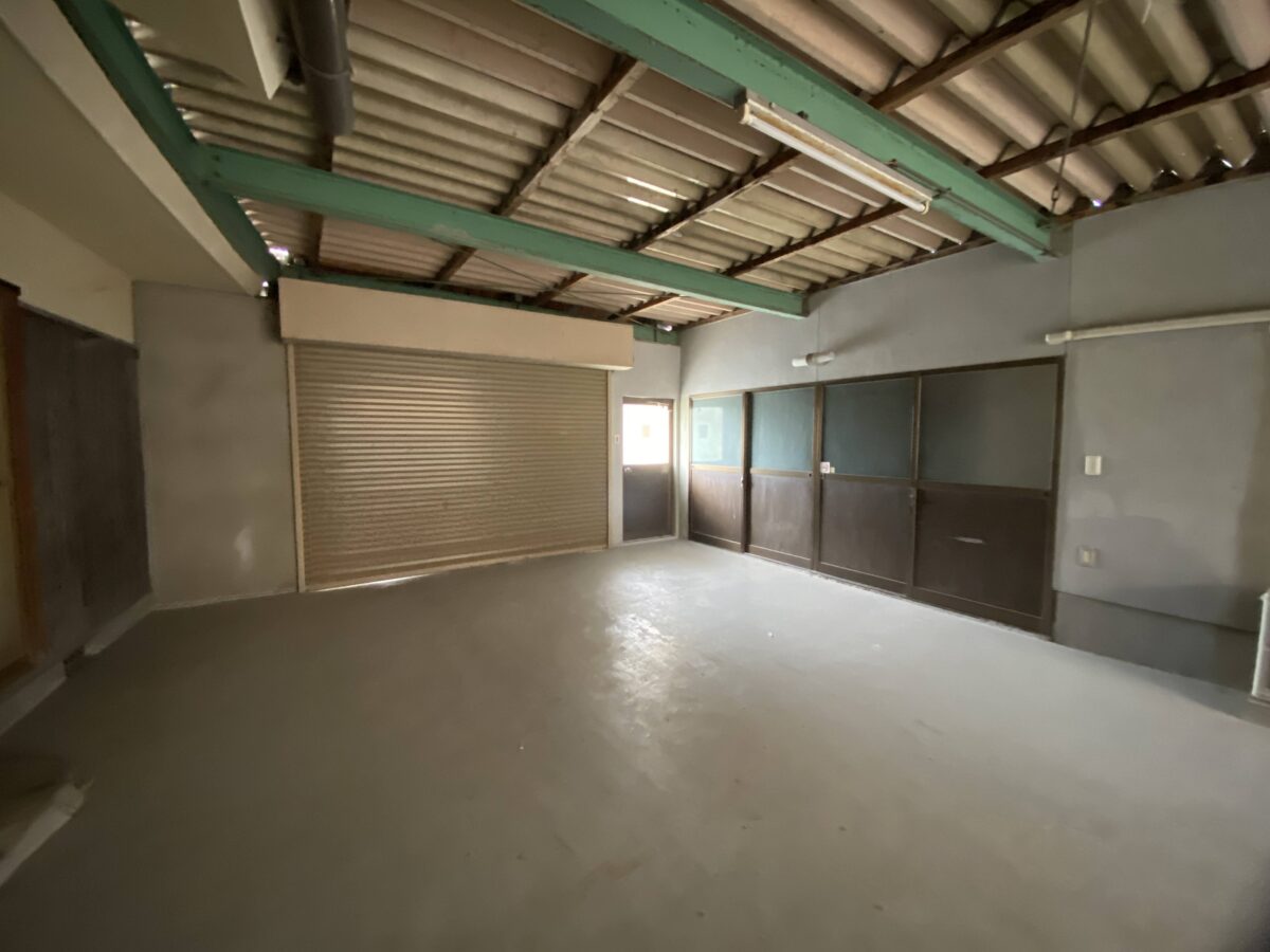 Wood house on a large plot in Hyogo