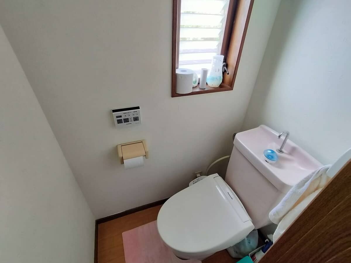 1990s wood house in Hiroshima