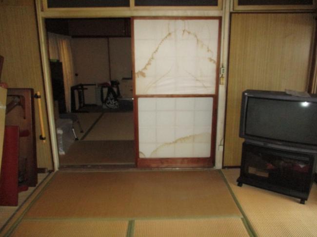 1950s wood house, 17-min walk to station, Okayama