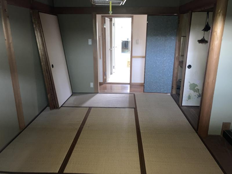 1980s wood house in Mie