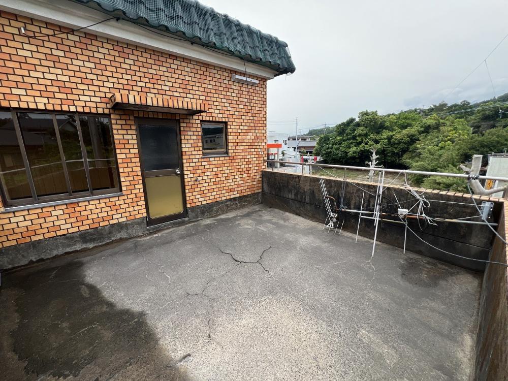 1980s concrete house in Kanoya