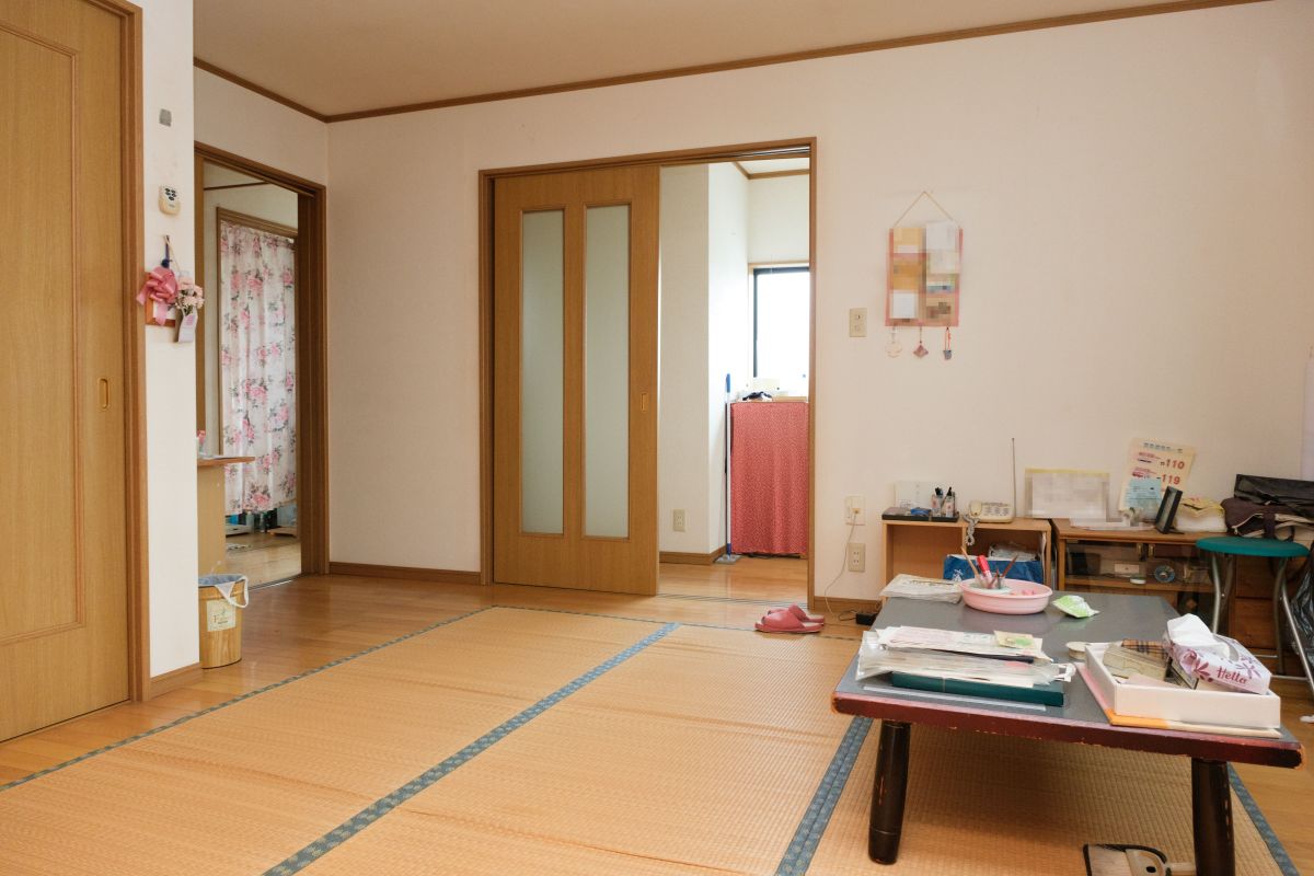 1990s wood house, 14-min walk to station, Yamagata