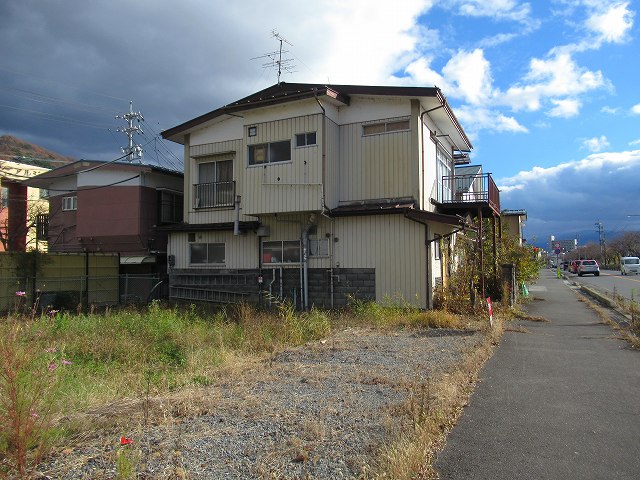 1960s wood house, 15-min walk to station, Nagano