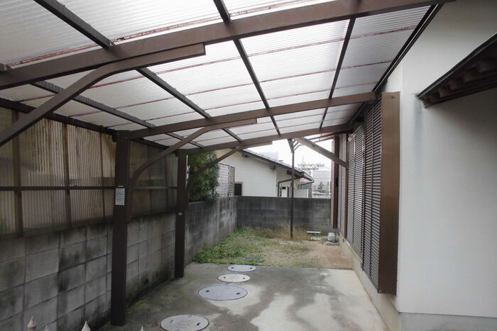 1990s wood house, 3-min walk to station, Kagawa