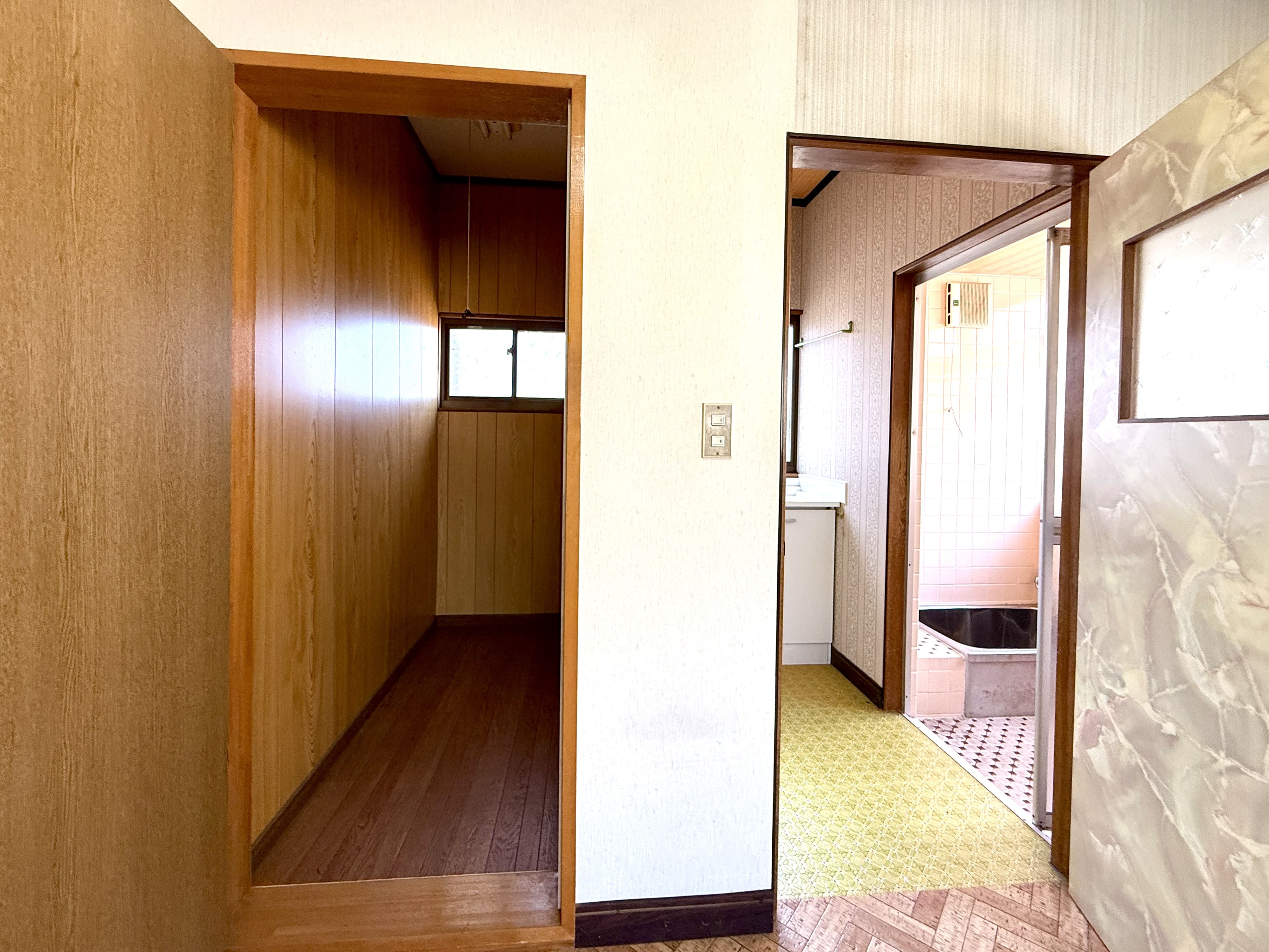 1960s wood house, 6-min walk to station, Nagano