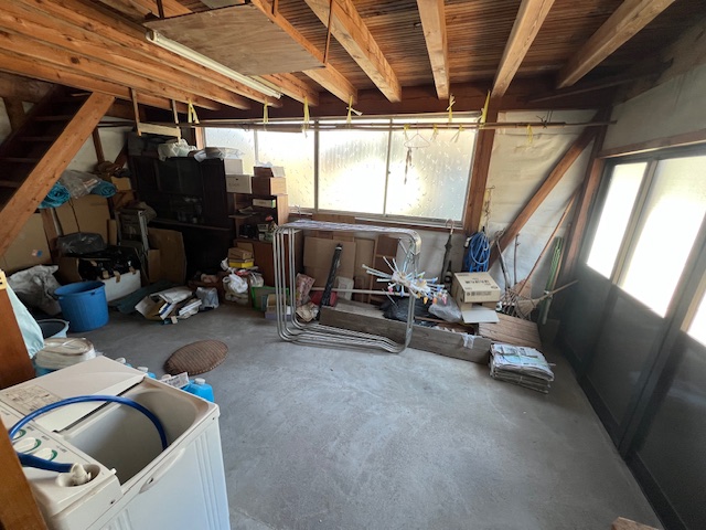 1970s wood house, 10-min walk to station, Tottori