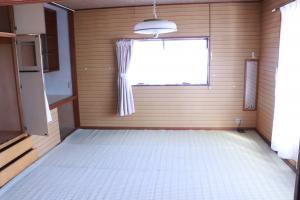 1970s wood house, 19-min walk to station, Miyagi
