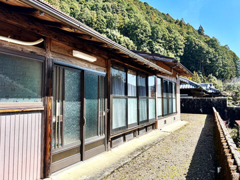 Wood house in Nara