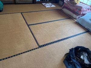 Property No. 81 - Convenient Shopping! A Small Shed Property with DIY Potential