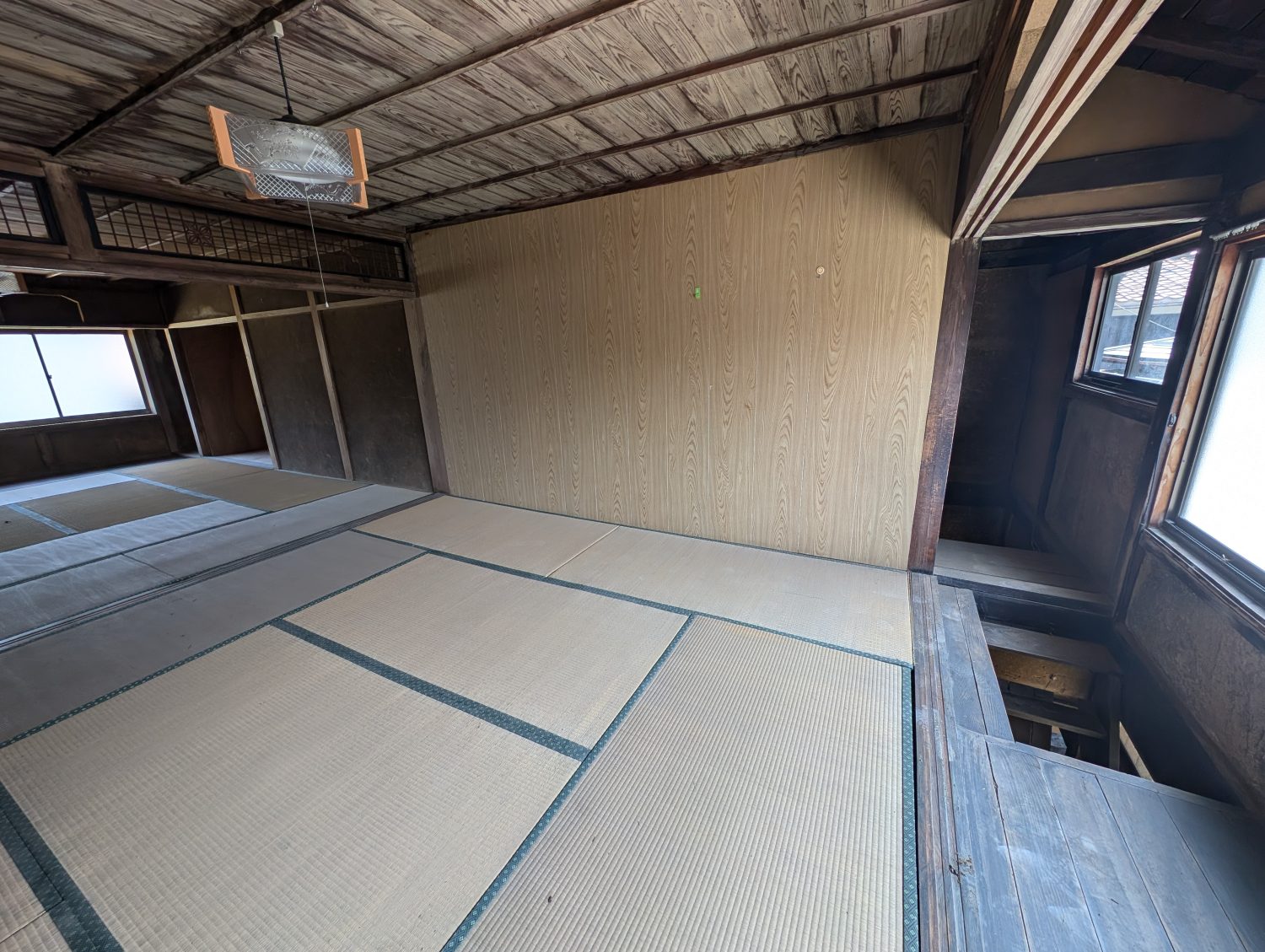 Wood house, 6-min walk to station, Hyogo