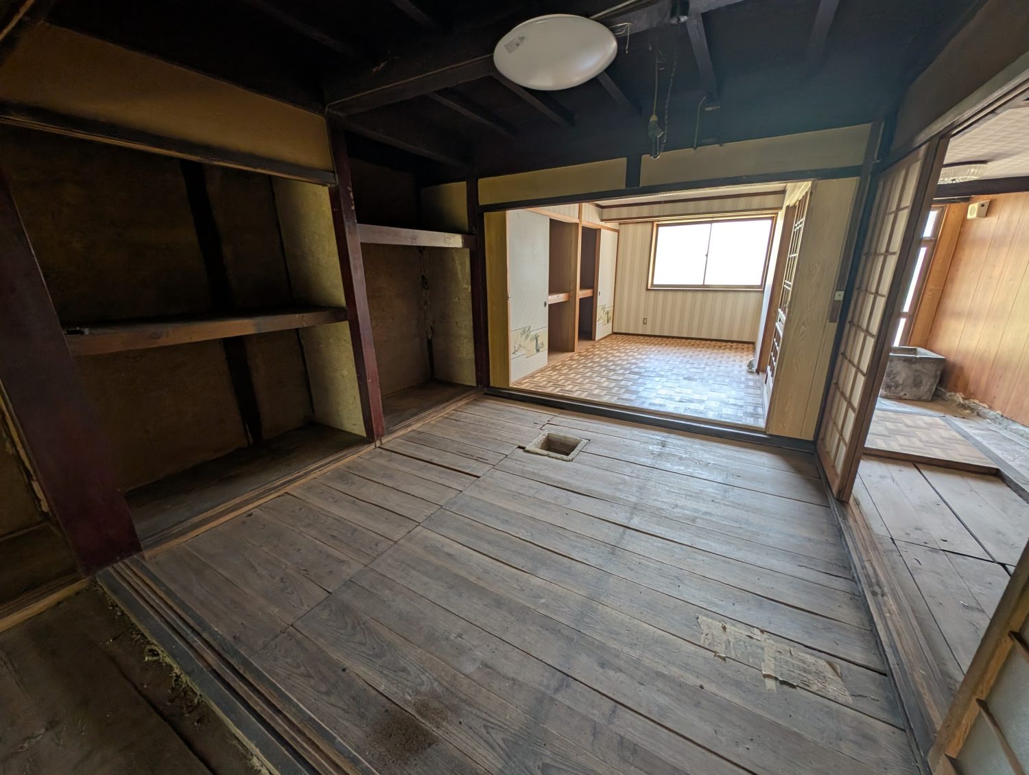 Wood house, 6-min walk to station, Hyogo